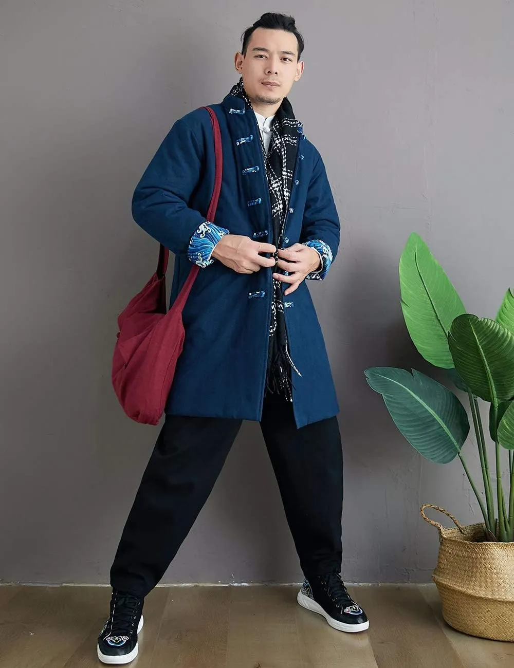Chinese Traditional Men's Cotton Padded Jacket Coat Contrast Color Buttons Wadded Winter Jacket Thick and Warm