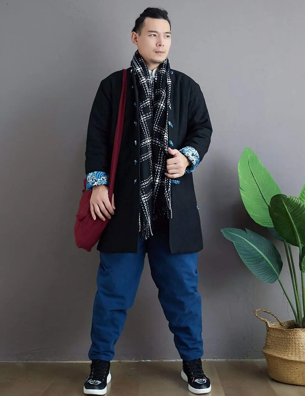 Chinese Traditional Men's Cotton Padded Jacket Coat Contrast Color Buttons Wadded Winter Jacket Thick and Warm